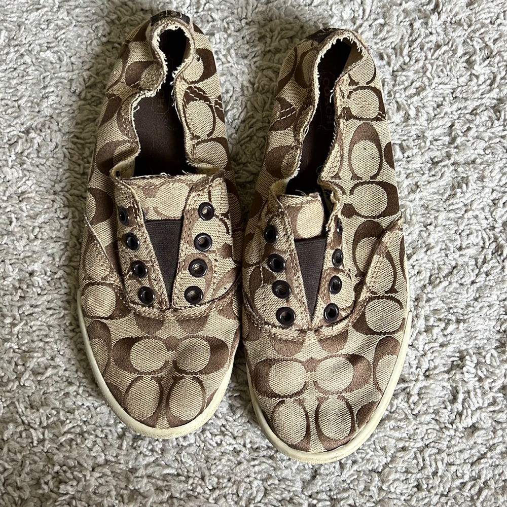 Coach Flats